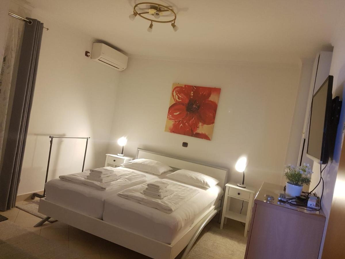 Apartment mit Balkon Poreč Kültér fotó